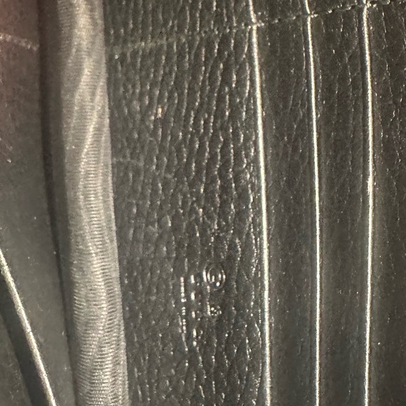 Gucci interlocking G wallet on chain in black grain leather - Picture 14 of 16